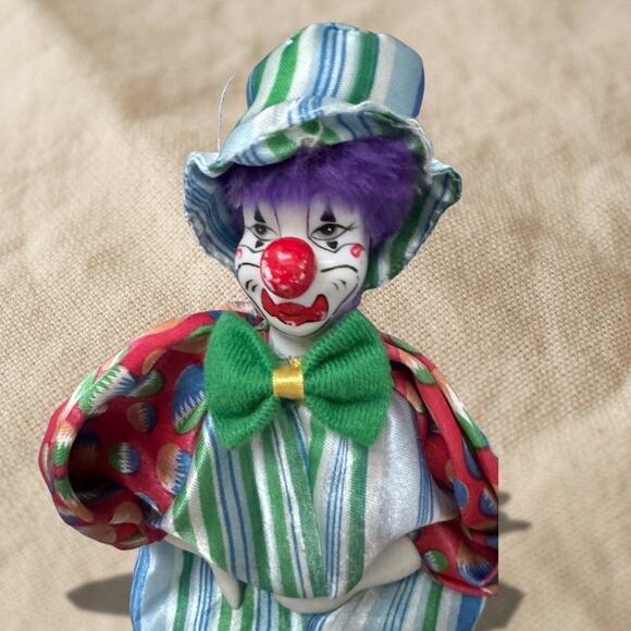 Vintage Porcelain Clown Doll – 14” - Picture 6 of 9